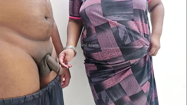 Tante India Menggoyang Batang