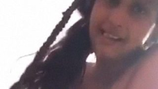 Video Sri Lanka, Cewek Kurus Seksi Lagi Nungging, Crotnya Bocor