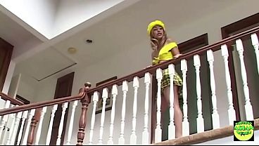 Cowok Bertongkat Besar Menghajar Pantat Gadis Asia Seksi Sampai Meraung-raung