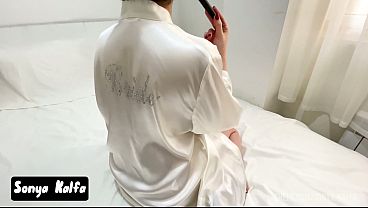 Pengantin Arab Bergoyang Pantat Besar Menggoda Ayah Tiri