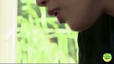 Cewek Murahan Asia Ngenyot Tetek Sendiri Sambil Kontol Gede Ngejepit Di Memek Sempitnya