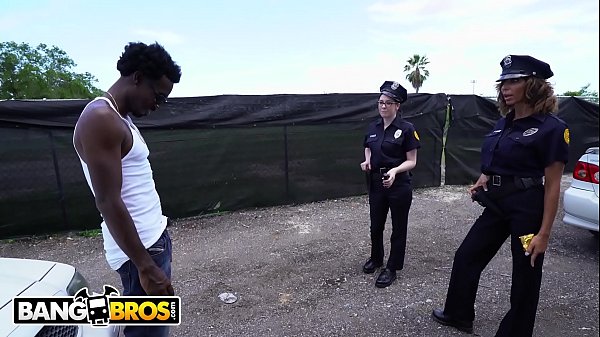 Bangbros – Tersangka Beruntung Digebuki Polisi Cewek Seksi Dan Hot