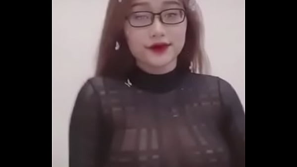 Trang Si Cantik Yang Bikin Nggak Bisa Berhenti Melirik