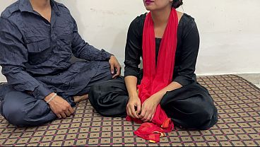 Desi Istri Digilir Baba, Suami Nonton Sambil Dengerin Audio Hindi