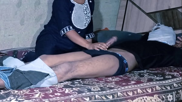 Adik Tiri India Bercinta Dengan Gadis Desi Yang Menggoda
