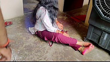 Desi Istri Orang Digebukin Brutal Sampe Meraung.