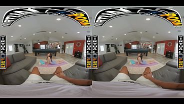 Bangbros – Si Tiri Nakal Xxlayna Marie Keseleo Badan, Berujung Kakak Tiri Jay Ngebor Sampai Penuh