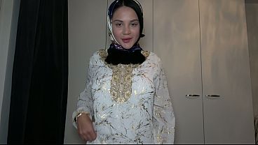 Pov – Ngewein Kakak Tiri Muslimah Berhijab Romantis Banget