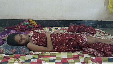 Desi Bhabhi Ke Padosi Ne Gaand Mein Zor Se Land Daala