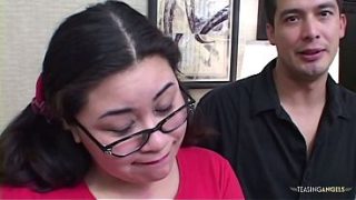 Gadis Bbw Imut Ini Pakai Kaus Kaki Renda Pendek Sambil Digebuk Dari Belakang
