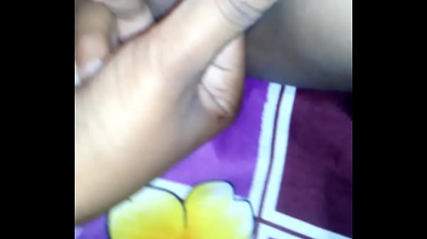 Priya Gadis Perawan India Main Jari Di Selangkangan