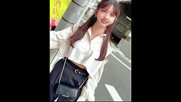 Goyangin Majalah Model Setengah Filipina-jepang Umur 18, Siap Bikin Lo Ngiler.