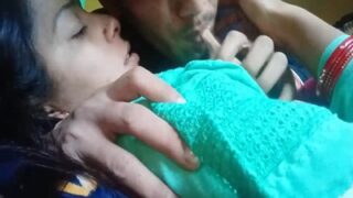 Istri Selingkuh Ngecup Kekasih Gelap, Biarin Dia Nyedot Susu Montoknya