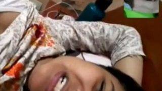 Mainin Online Sama Cewek Desi, Crot Sampe Lemes.