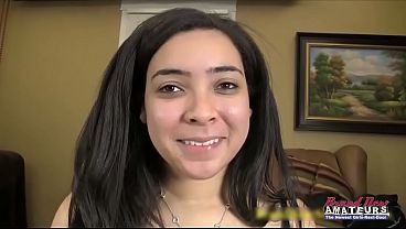 Raquel Si Montok Coklat, Tetek Asli, Ngentot Mulut Pakai Dildo, Panasnya Bikin Crot!