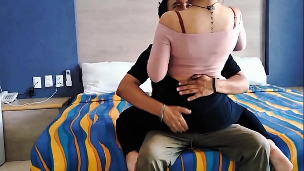 Novia Gua Nya Tuh Panas Banget, Bikin Mendingan.