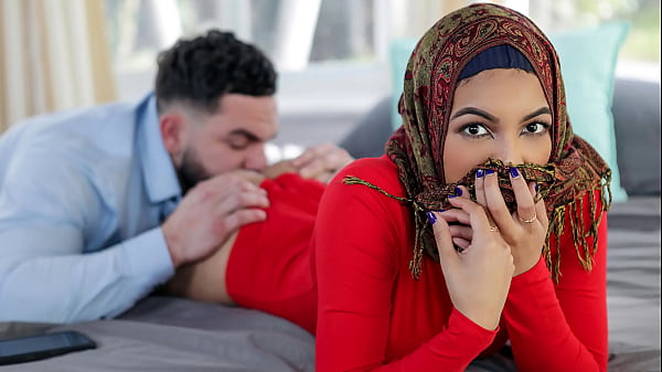 Bokep Stepbro Ngajarin Stepsis Berhijab Hal-hal Hot Sebelum Nikah – Ngentot Hijab