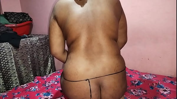 Pembantu Perawan Asli Dibersihkan Habis-habisan Sama Bos Kamar Pertama Kali Pakai Suara Hindi Yang Bikin Merem Melek.