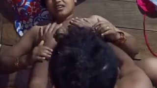 Goyangan Istri Kampung Seksi Digebukin Suami Sampe Meraung-raung.