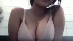 Lagi Sange, Dipanggil Dari Luar, Mau Nggak Bisa Keluar.