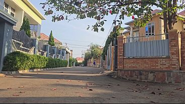 Astaga Ibu Arab Ngoceng Memek Di Luar Rumah Dekat Jalan Raya