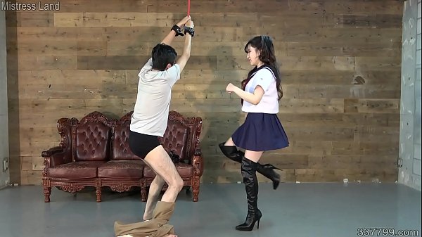 Nih, Cewek Cosplay Jepang Lagi Main Bola, Bikin Kontol Pada Kenceng!